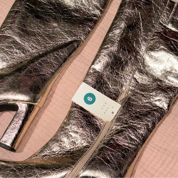 Womens Diva Stovepipe Tall Boots A New Day Gold Metallic, Size 9, NWT - Picture 5 of 7